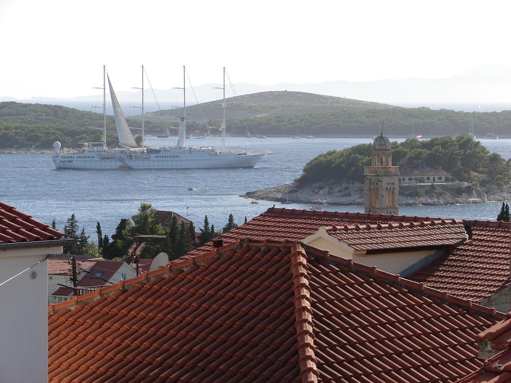 Apartments Curin Hvar Town Kültér fotó